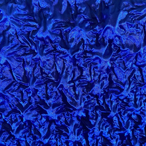 F.C one size scrunchy top. Royal blue in color - Picture 5 of 7